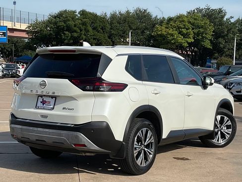 Used 2023 Nissan Rogue SV w/ SV Premium B Package AWD/4WD image 4
