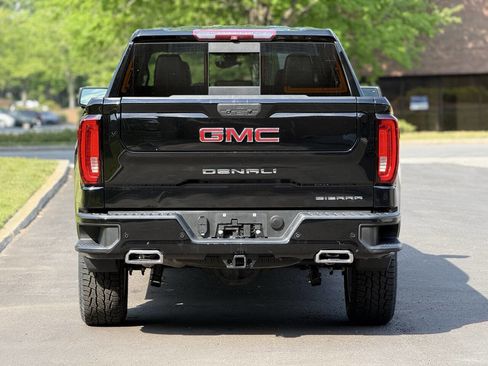 Used 2019 GMC Sierra 1500 Denali w/ Denali Ultimate Package AWD/4WD image 5