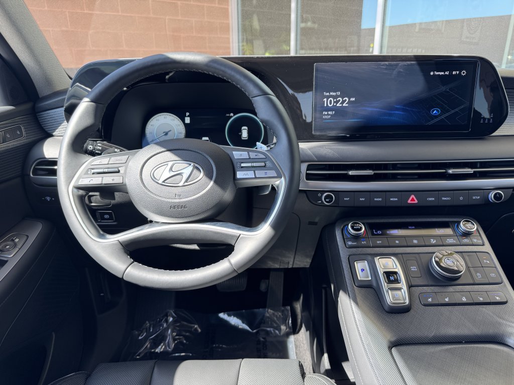 Used 2024 Hyundai Palisade Limited FWD image 16