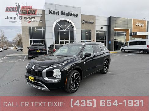 Used 2023 Mitsubishi Outlander SEL image 1