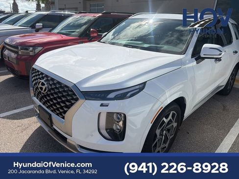 Used 2022 Hyundai Palisade Calligraphy image 5