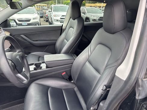 Used 2021 Tesla Model Y Long Range AWD/4WD image 4