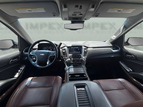 Used 2019 Chevrolet Tahoe Premier w/ Premier Plus Edition AWD/4WD image 16