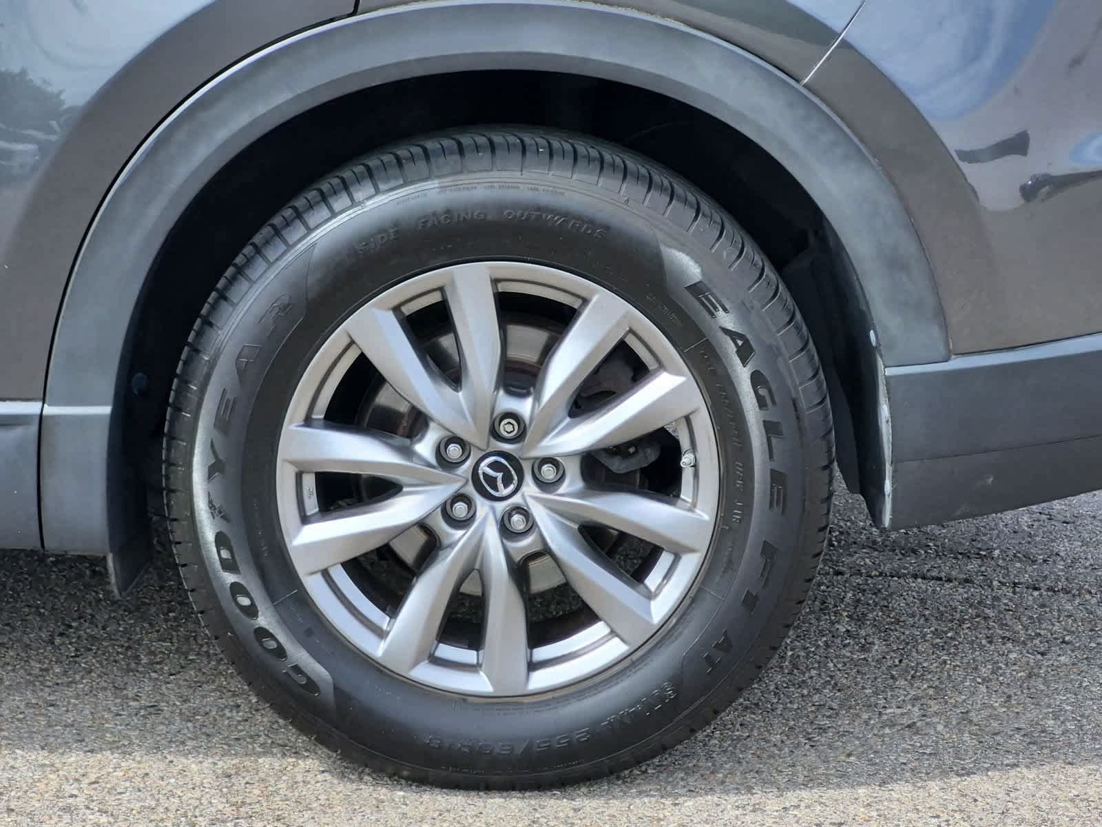 Used 2019 MAZDA CX-9 Touring FWD image 14