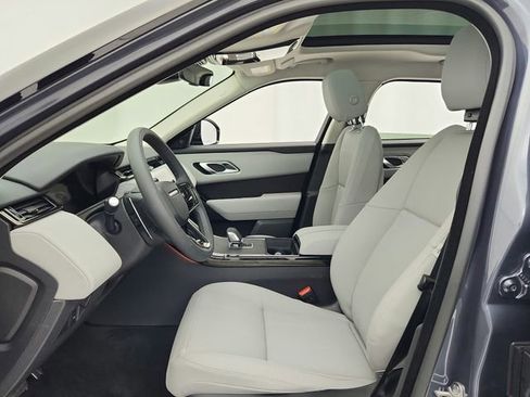 Certified 2025 Land Rover Range Rover Velar Dynamic SE image 25