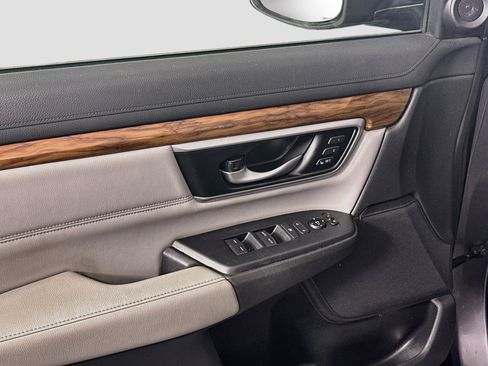 Used 2018 Honda CR-V Touring image 15