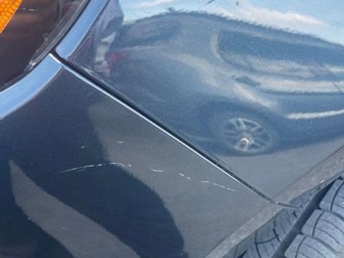 Used 2022 Ford Edge SEL w/ Convenience Package image 4