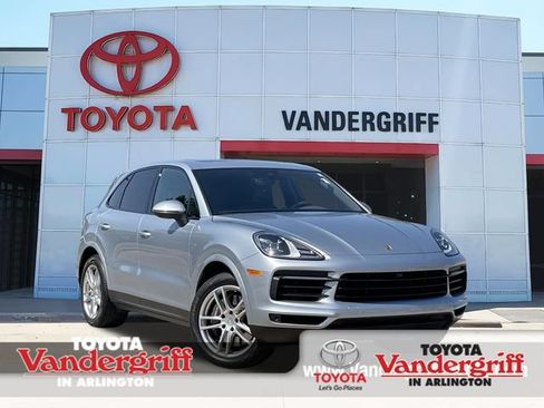 Used 2023 Porsche Cayenne AWD/4WD image 1