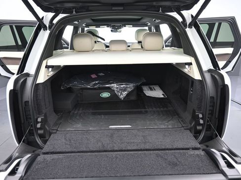 New 2026 Land Rover Range Rover SE AWD/4WD image 15