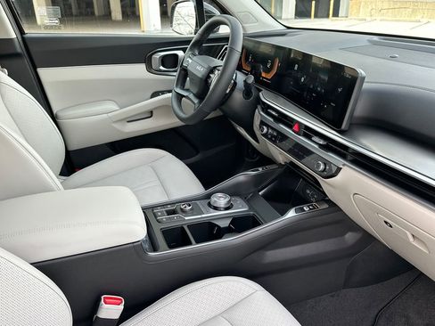 New 2026 Kia Sorento EX image 13