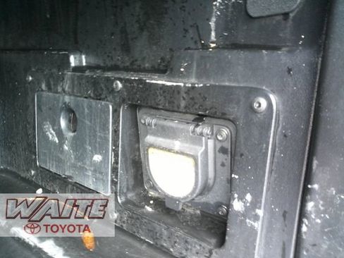 Used 2023 Toyota Tacoma TRD Sport w/ Black Out Package (TMS) image 5