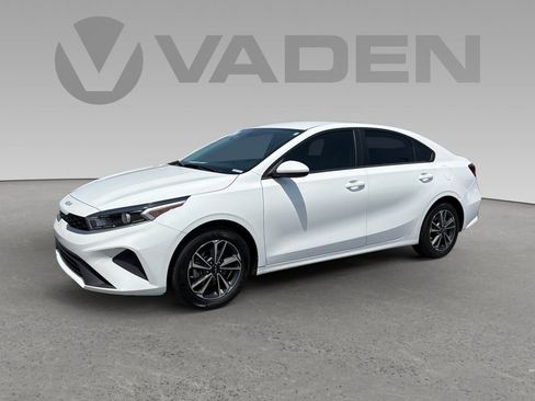 Used 2024 Kia Forte LXS FWD image 20