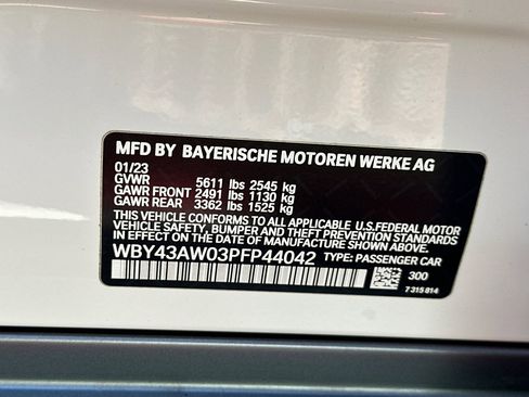 Used 2023 BMW i4 eDrive35 image 40