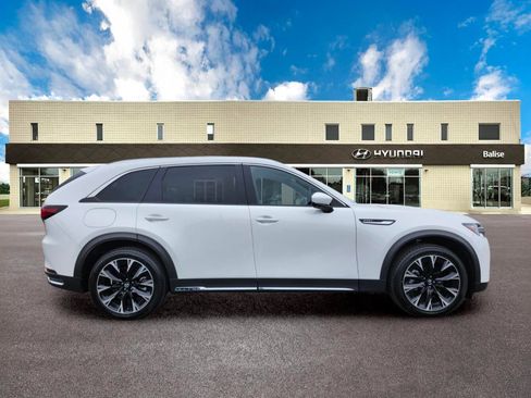 Used 2024 MAZDA CX-90 Plug-In Hybrid w/ Premium Plus AWD/4WD image 2