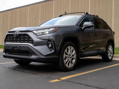 Used 2025 Toyota RAV4 XLE Premium w/ Weather Package AWD/4WD image 4