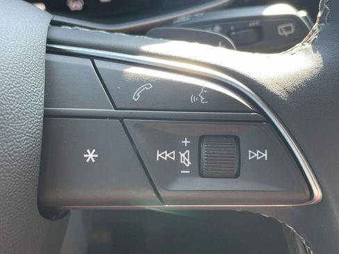 Certified 2025 Audi Q8 Prestige AWD/4WD image 21
