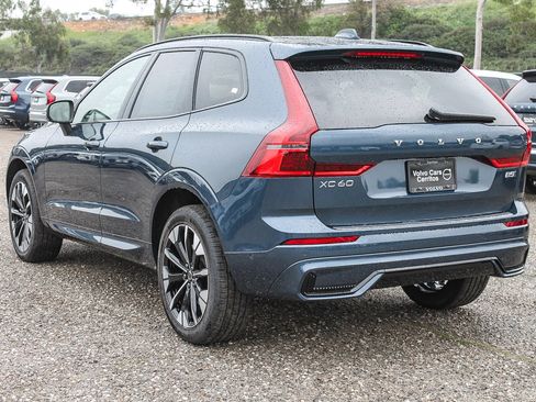New 2026 Volvo XC60 B5 Plus w/ Climate Package PRO image 8
