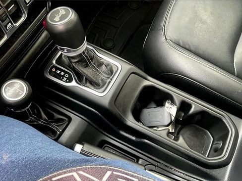 Used 2021 Jeep Wrangler Unlimited Sahara image 17