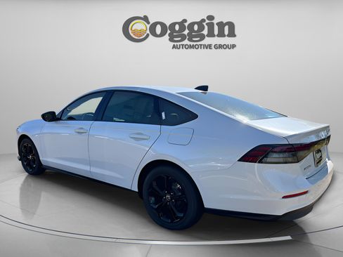 New 2025 Honda Accord SE image 3