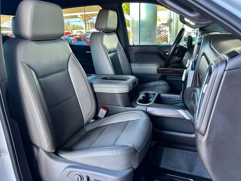 Used 2020 GMC Sierra 1500 SLT w/ SLT Premium Package image 29