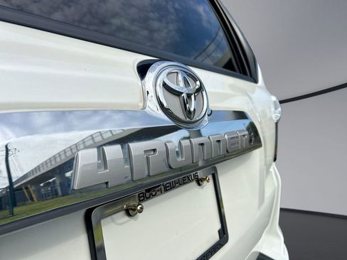 Used 2022 Toyota 4Runner Limited AWD/4WD image 34