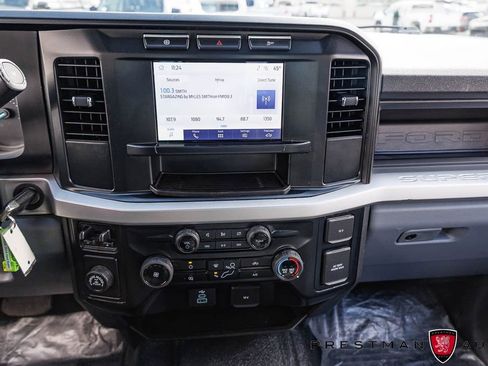 Used 2024 Ford F250 XL w/ XL Chrome Package RWD image 32