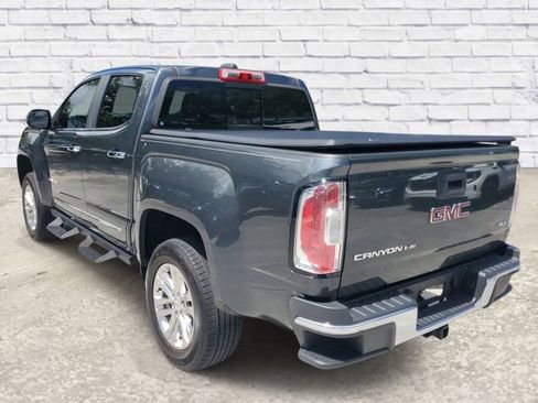 Used 2017 GMC Canyon SLT w/ Driver Alert Package RWD image 2