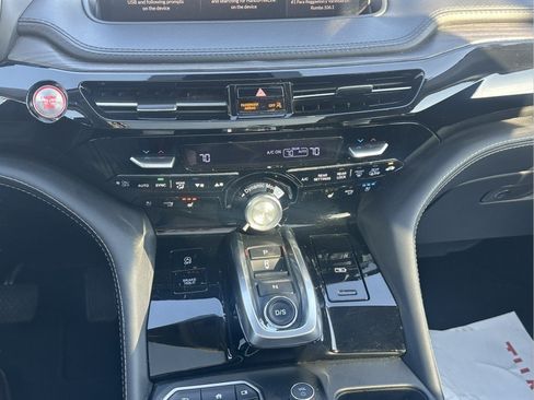 Used 2023 Acura MDX SH-AWD w/ Advance Package image 21