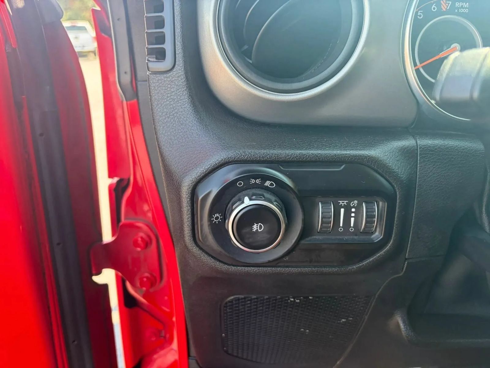 Used 2021 Jeep Wrangler Sport AWD/4WD image 17