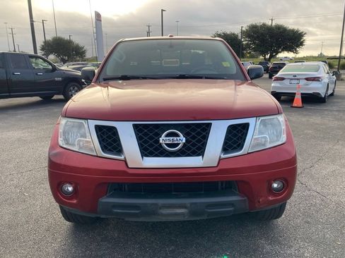 Used 2018 Nissan Frontier Desert Runner RWD image 2