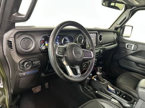 Used 2022 Jeep Wrangler Unlimited Sahara w/ Cold Weather Group image 13