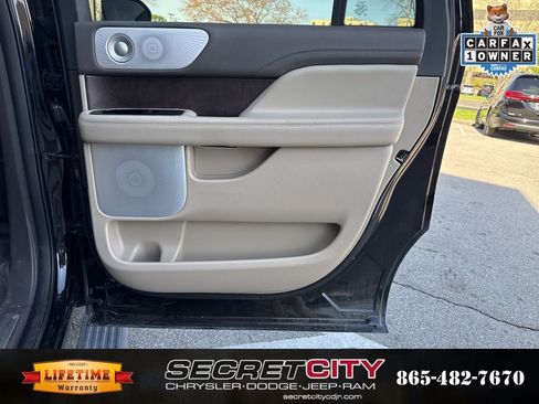Used 2024 Lincoln Navigator L Reserve image 14
