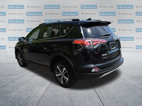 Used 2018 Toyota RAV4 XLE w/ Plus Extra Value Package AWD/4WD image 8
