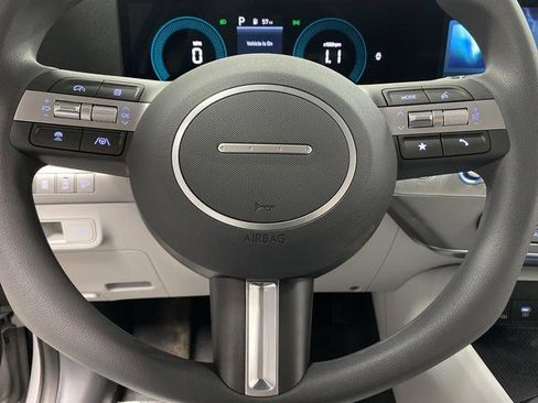 New 2026 Hyundai Kona SE image 13