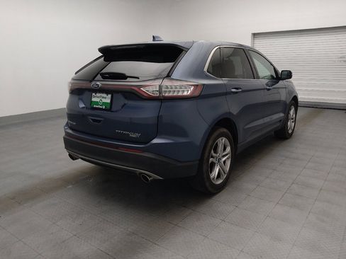 Used 2018 Ford Edge Titanium w/ Technology Package AWD/4WD image 9