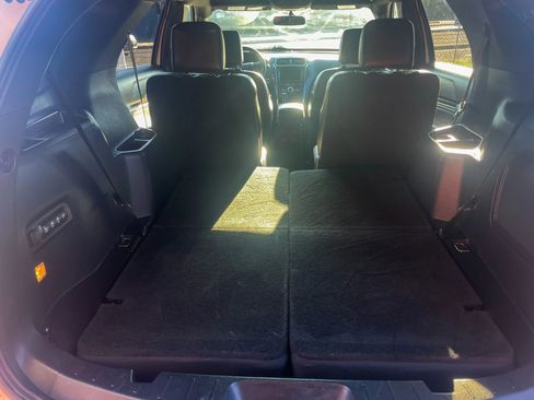 Used 2018 Ford Explorer Limited AWD/4WD image 22