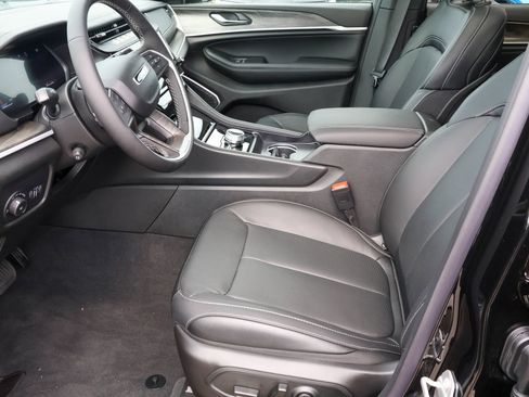 New 2026 Jeep Grand Cherokee L Limited AWD/4WD image 5