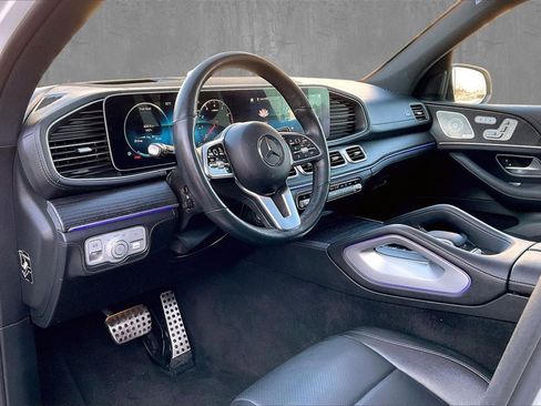 Used 2022 Mercedes-Benz GLS 450 4MATIC image 17