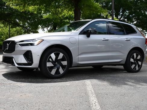 Certified 2024 Volvo XC60 T8 Plus w/ Protection Package Premier AWD/4WD image 3