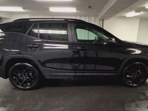 Certified 2023 GMC Terrain SLE w/ Driver Convenience Package image 9