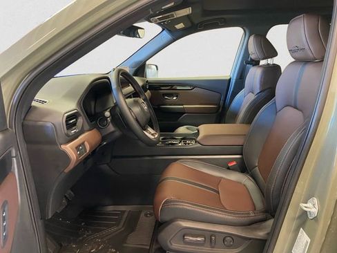 New 2026 Honda Pilot TrailSport image 9