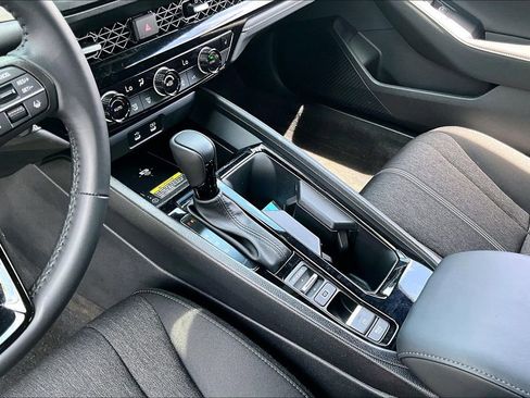 Used 2025 Honda Accord Sport image 15