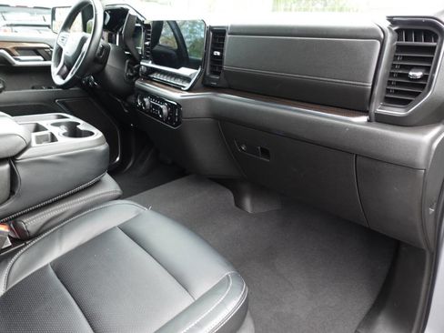 Used 2023 Chevrolet Silverado 1500 LT AWD/4WD image 37