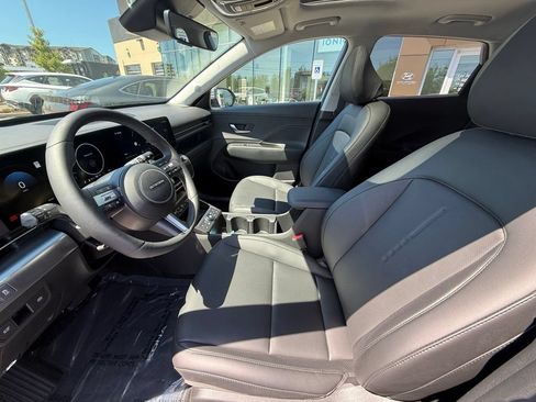 Certified 2025 Hyundai Kona Limited FWD image 12