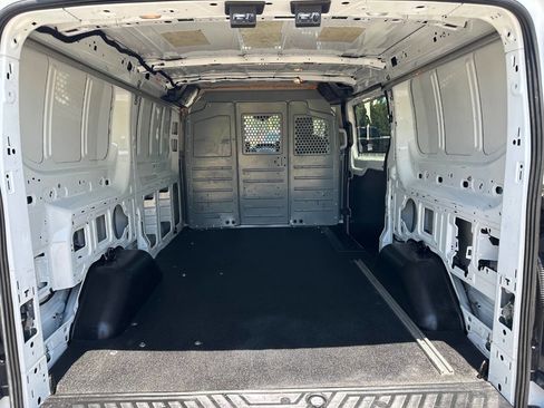Used 2016 Ford Transit 150 130 Low Roof RWD image 5