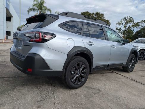 Certified 2025 Subaru Outback Onyx Edition w/ Popular Package #2 image 4