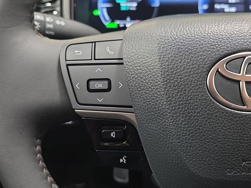Used 2026 Toyota Camry XLE AWD/4WD image 16