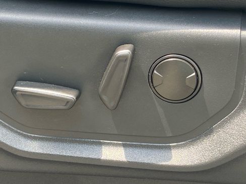 Used 2022 Ford F450 Lariat w/ Lariat Ultimate Package AWD/4WD image 15