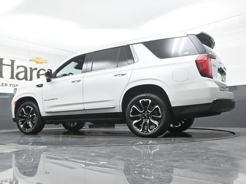 Used 2023 GMC Yukon SLT w/ SLT Luxury Package AWD/4WD image 61
