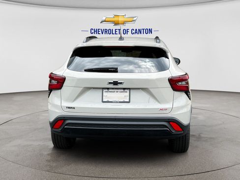 New 2026 Chevrolet Trax RS w/ Driver Confidence Package FWD image 6